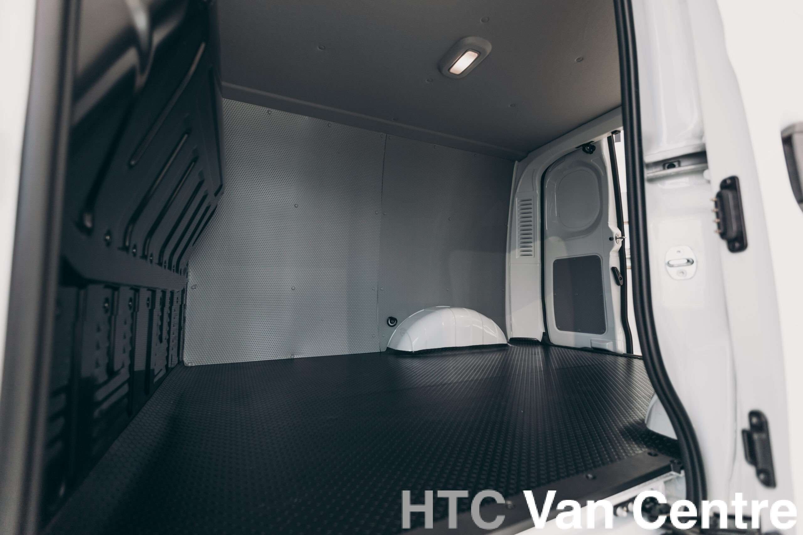 null MAXUS EDELIVER 3 null MAXUS EDELIVER 3