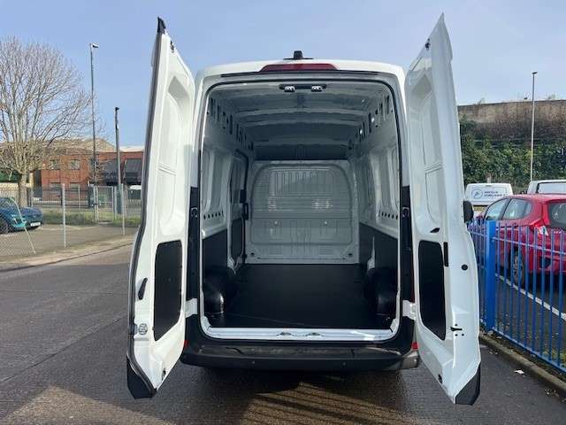 null MAXUS DELIVER 9 null MAXUS DELIVER 9