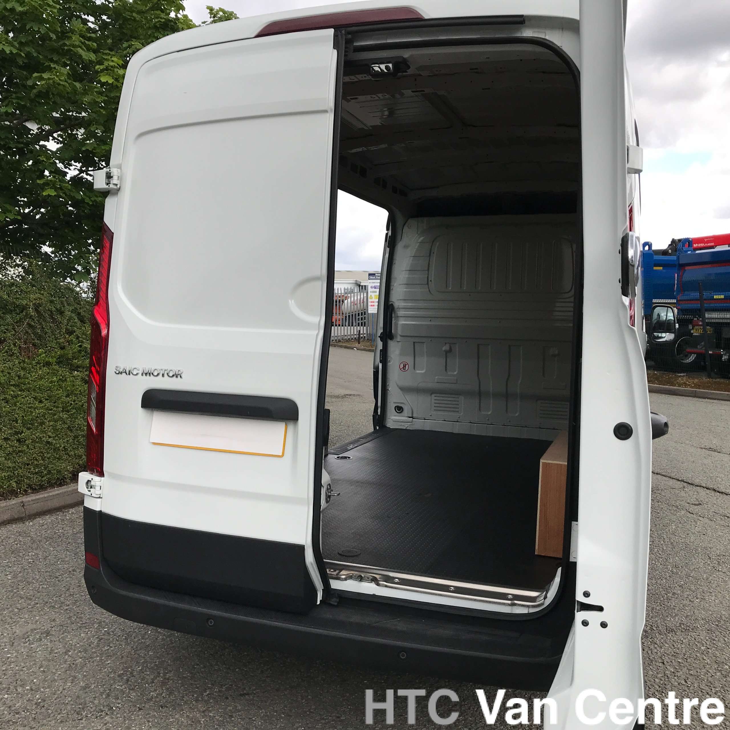 null MAXUS EDELIVER 9 null MAXUS EDELIVER 9