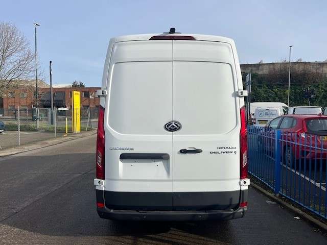 null MAXUS DELIVER 9 null MAXUS DELIVER 9