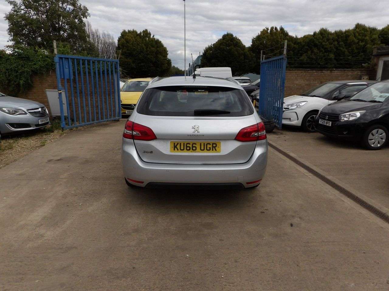 2016 PEUGEOT 308 SW 2016 PEUGEOT 308 SW