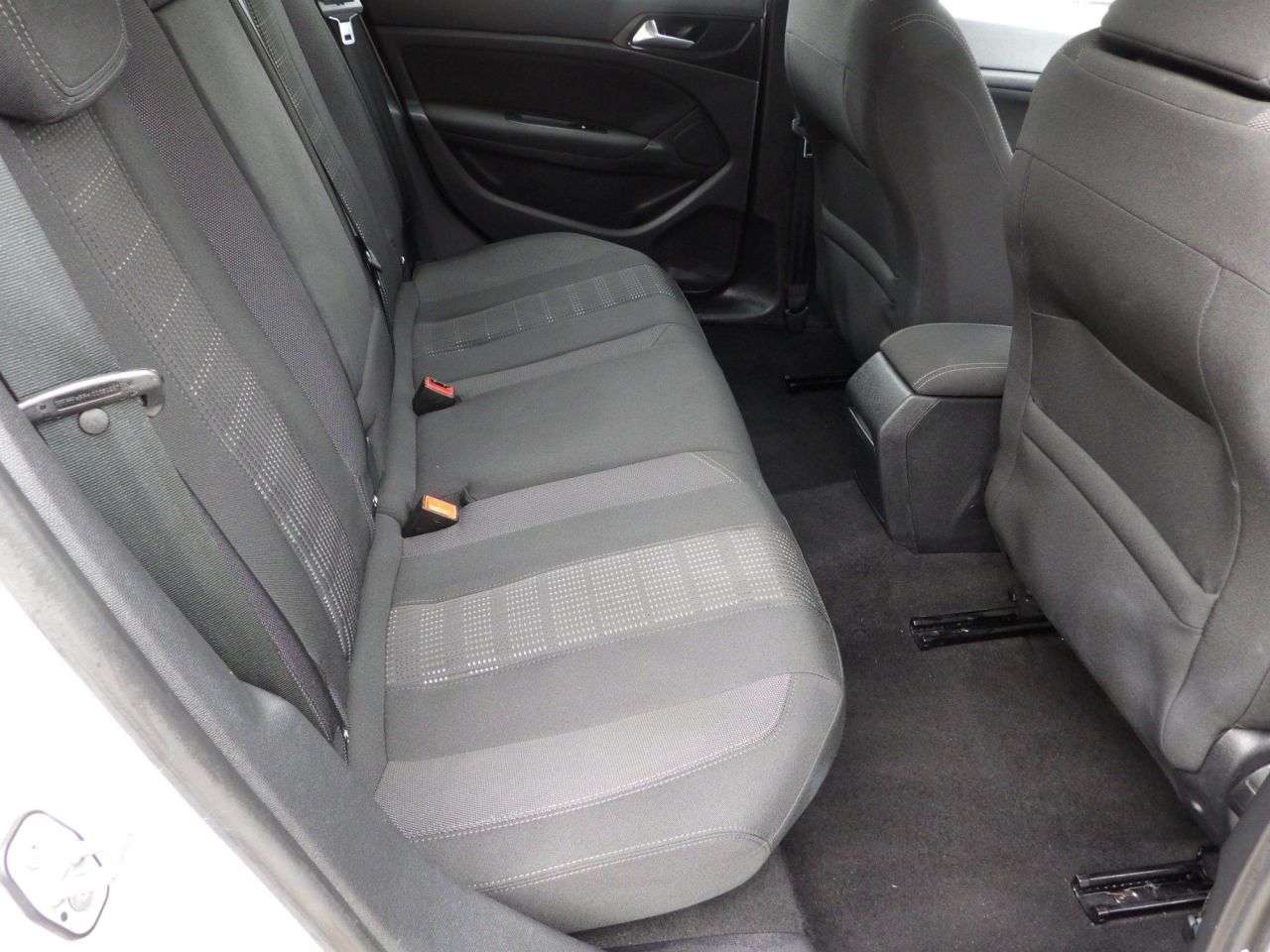 2016 PEUGEOT 308 SW 2016 PEUGEOT 308 SW