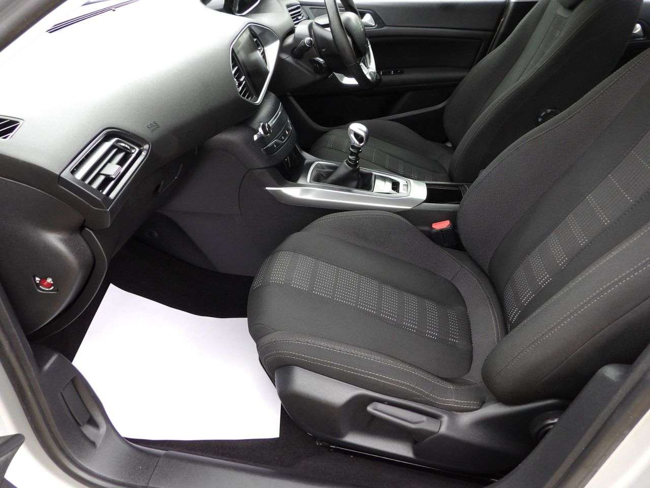 2016 PEUGEOT 308 SW 2016 PEUGEOT 308 SW