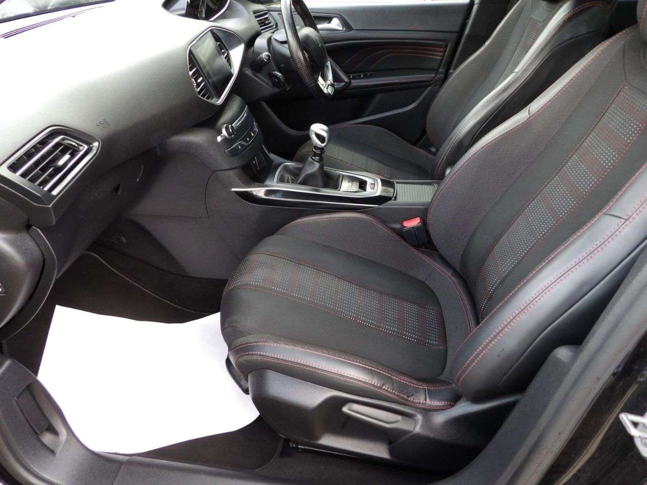 2016 PEUGEOT 308 2016 PEUGEOT 308