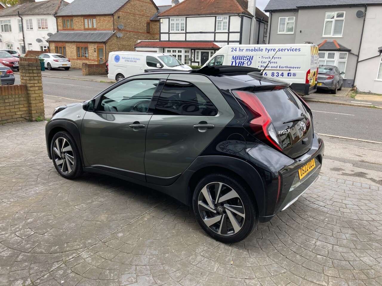 2022 TOYOTA AYGO X 2022 TOYOTA AYGO X