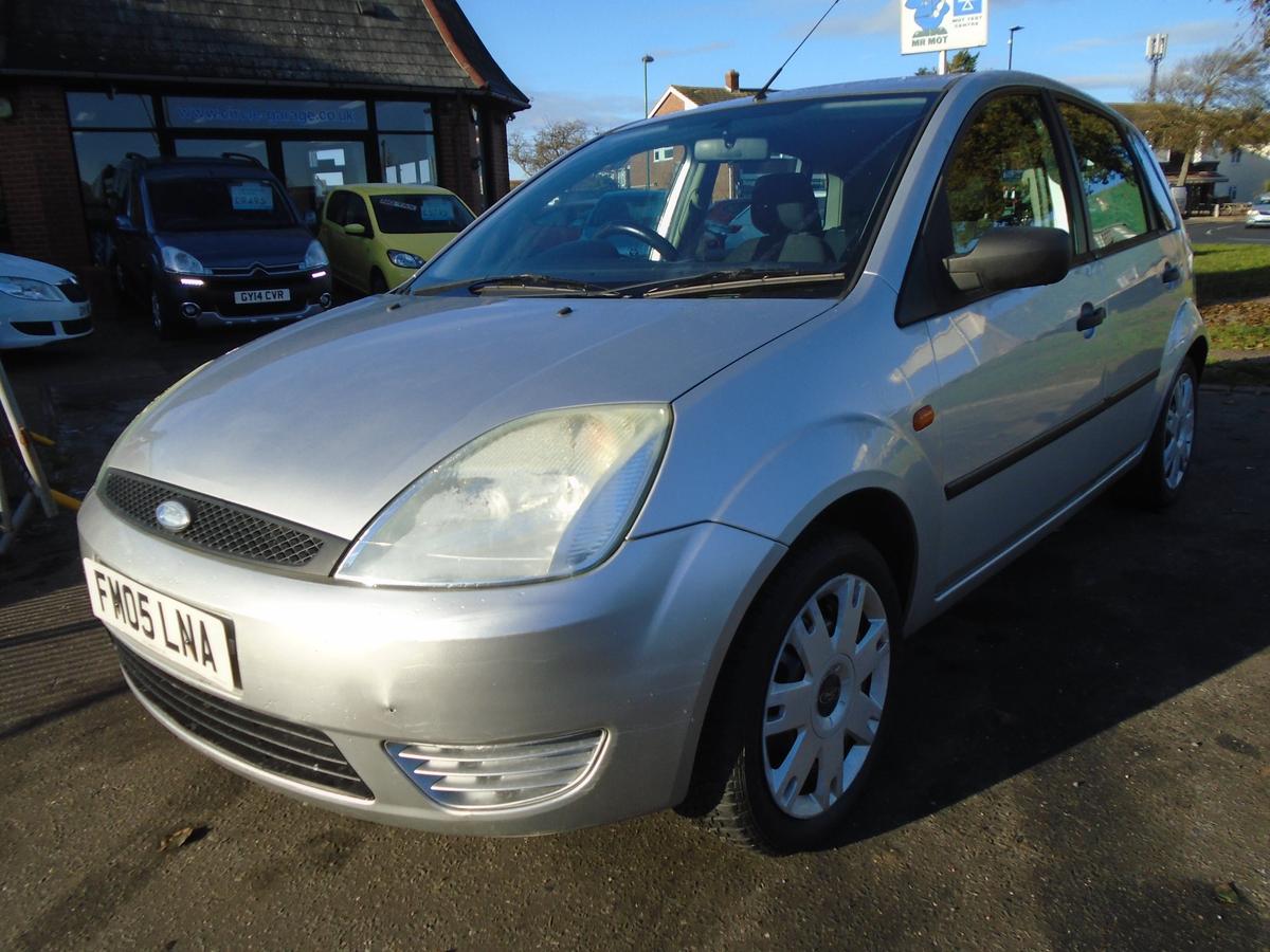 Check out this Ford Fiesta 2005 Petrol Manual