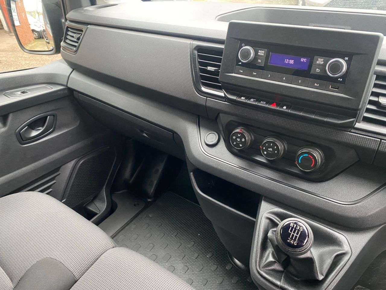 2022 RENAULT TRAFIC 2022 RENAULT TRAFIC