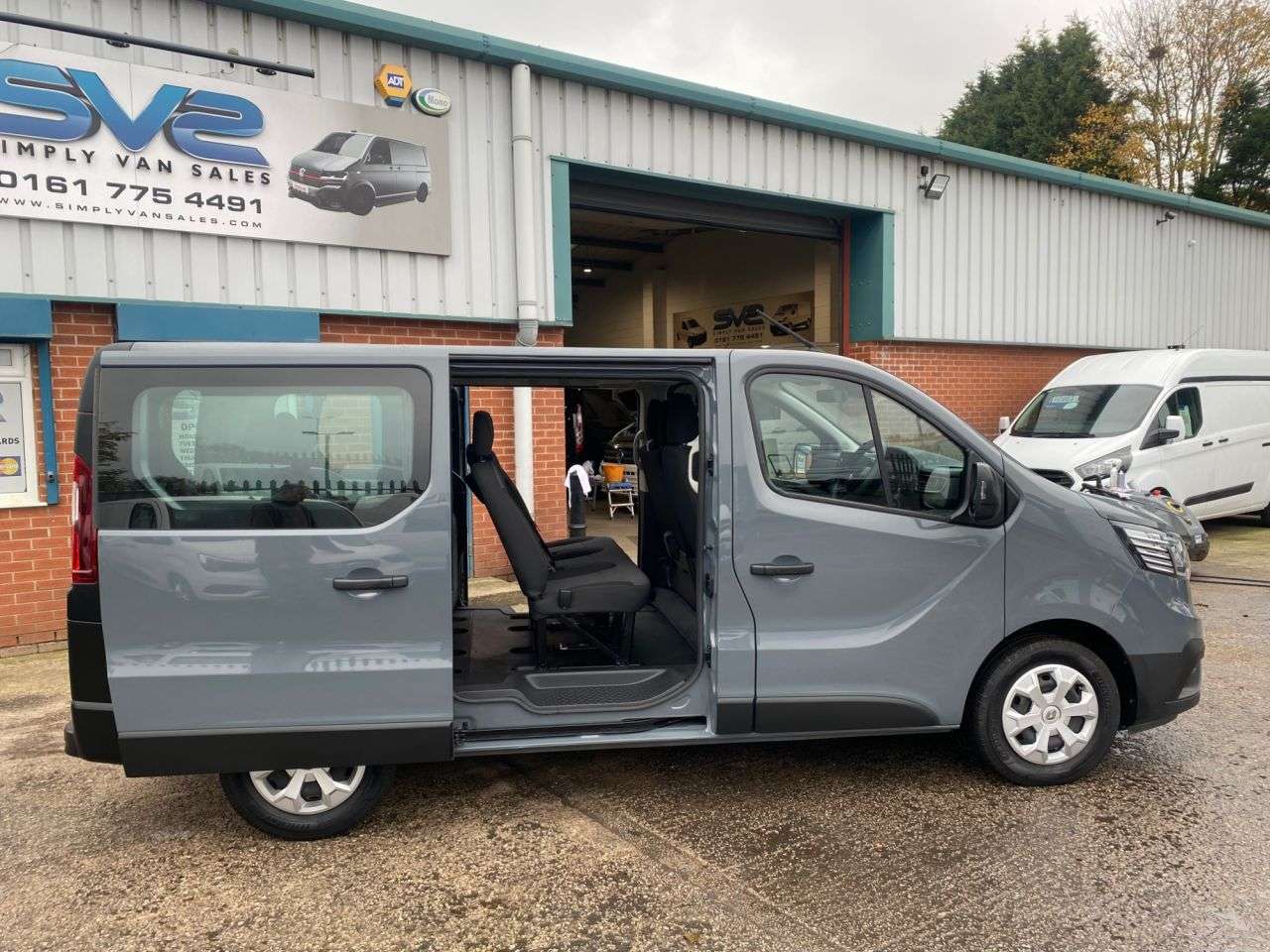 2022 RENAULT TRAFIC 2022 RENAULT TRAFIC