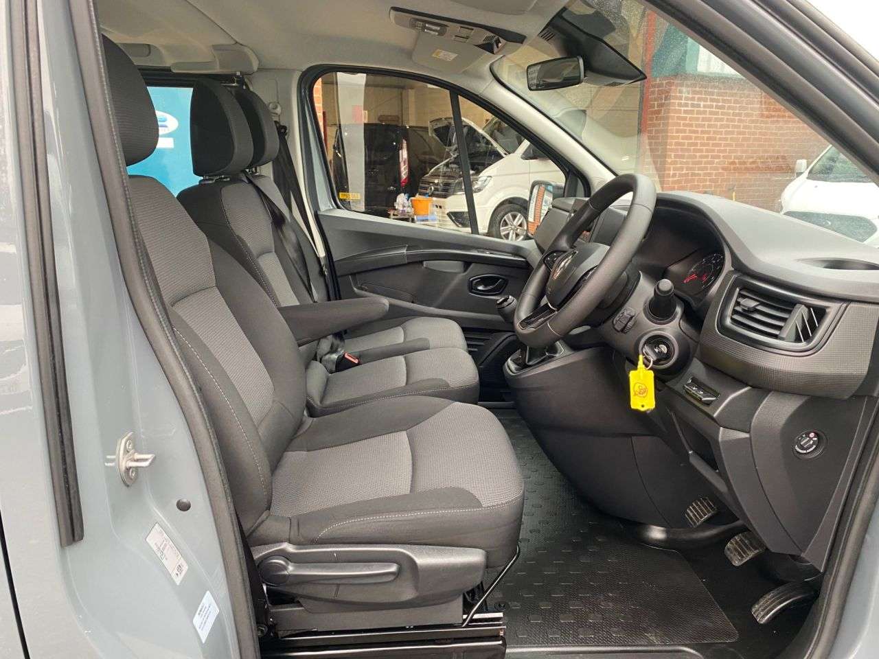 2022 RENAULT TRAFIC 2022 RENAULT TRAFIC