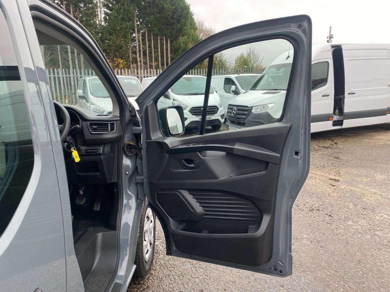 2022 RENAULT TRAFIC 2022 RENAULT TRAFIC