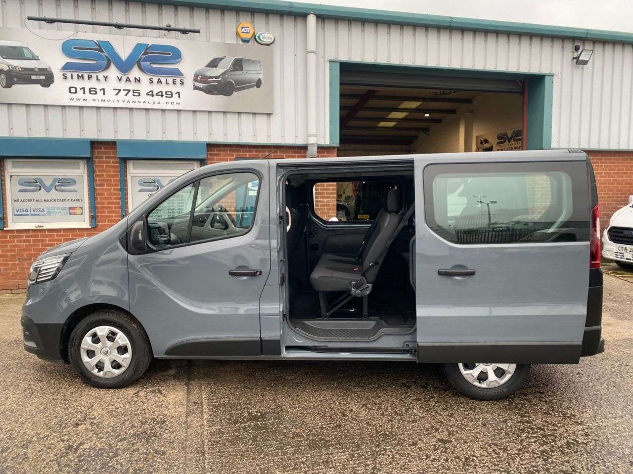 2022 RENAULT TRAFIC 2022 RENAULT TRAFIC
