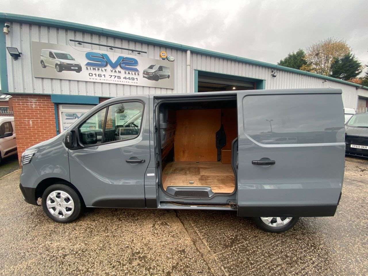 2022 RENAULT TRAFIC 2022 RENAULT TRAFIC