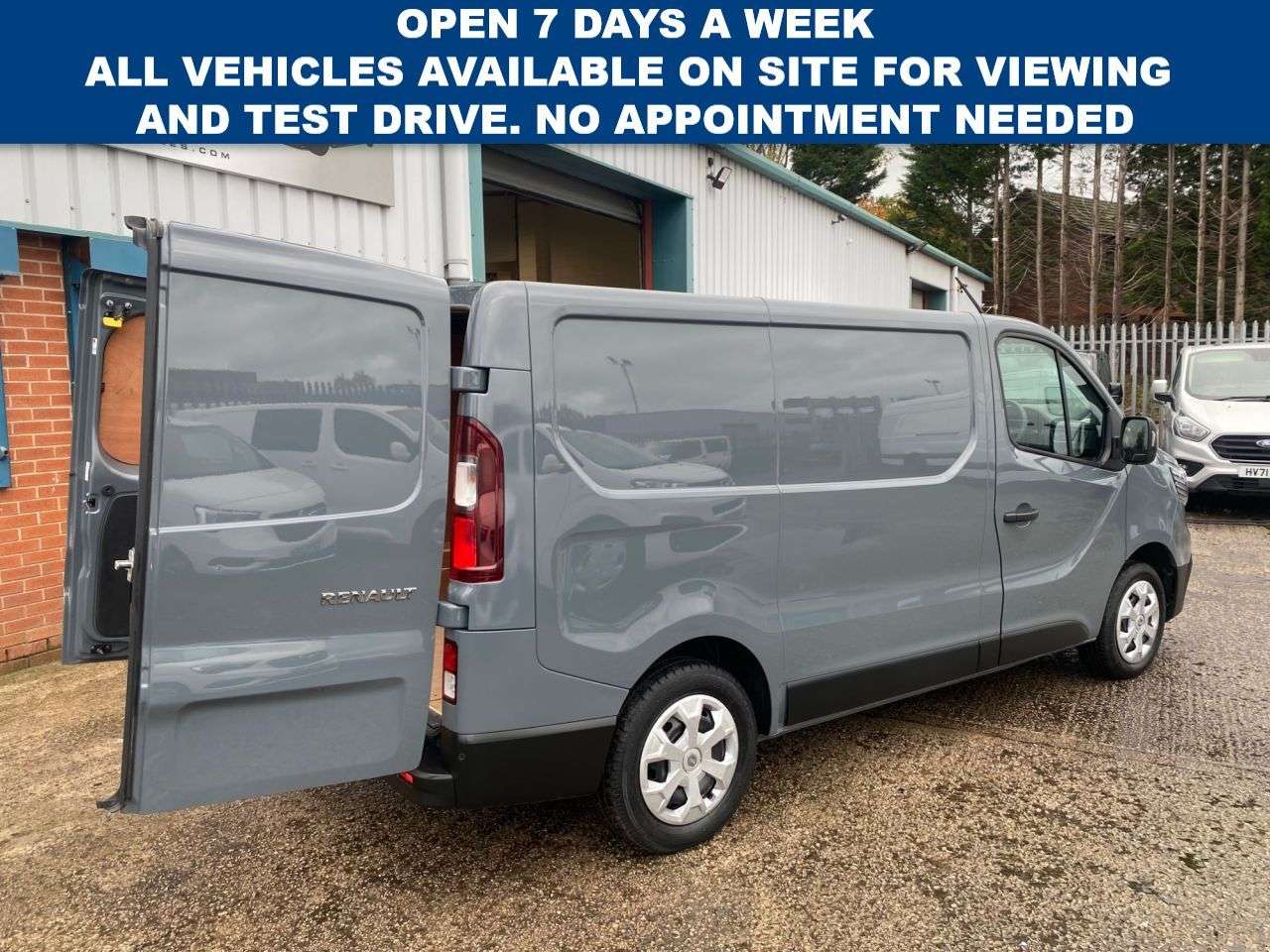 2022 RENAULT TRAFIC 2022 RENAULT TRAFIC