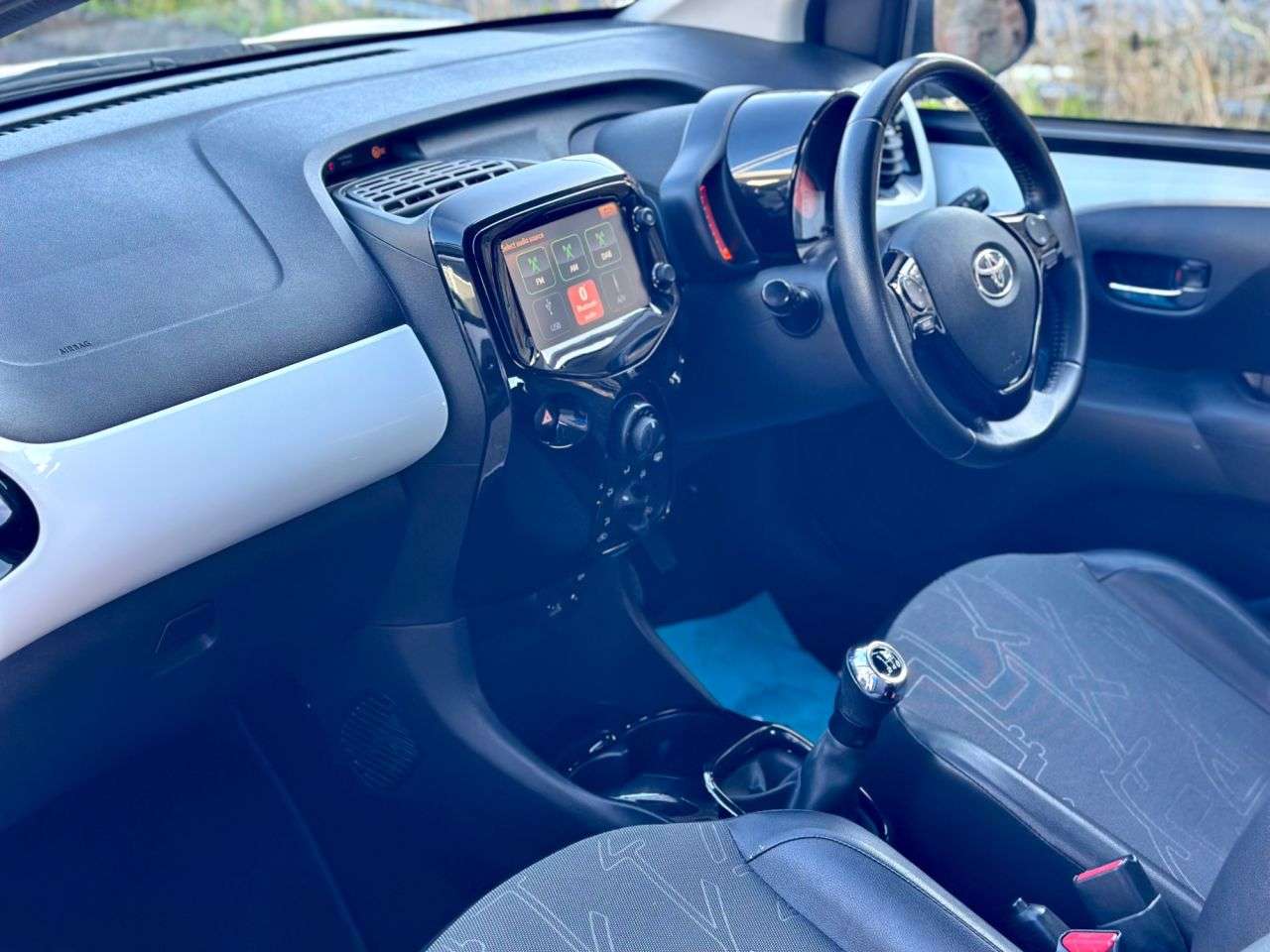 2017 TOYOTA AYGO 2017 TOYOTA AYGO