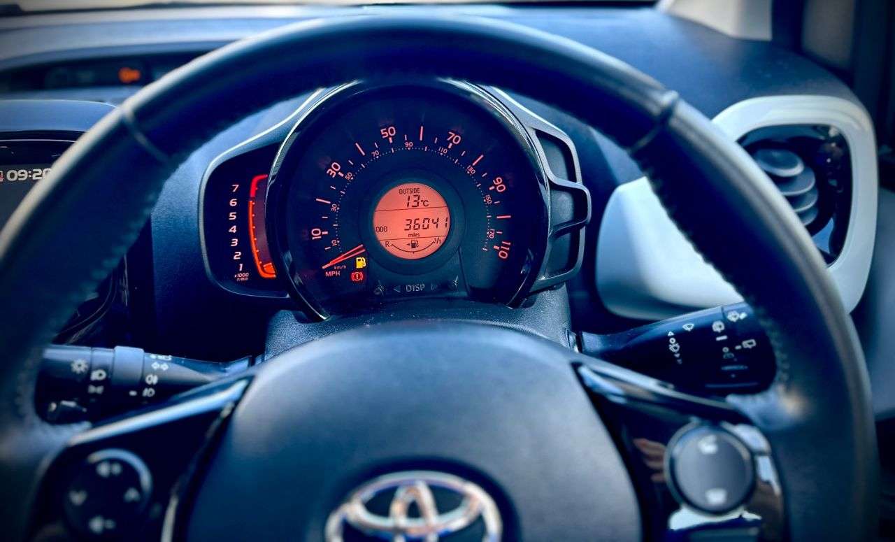 2017 TOYOTA AYGO 2017 TOYOTA AYGO