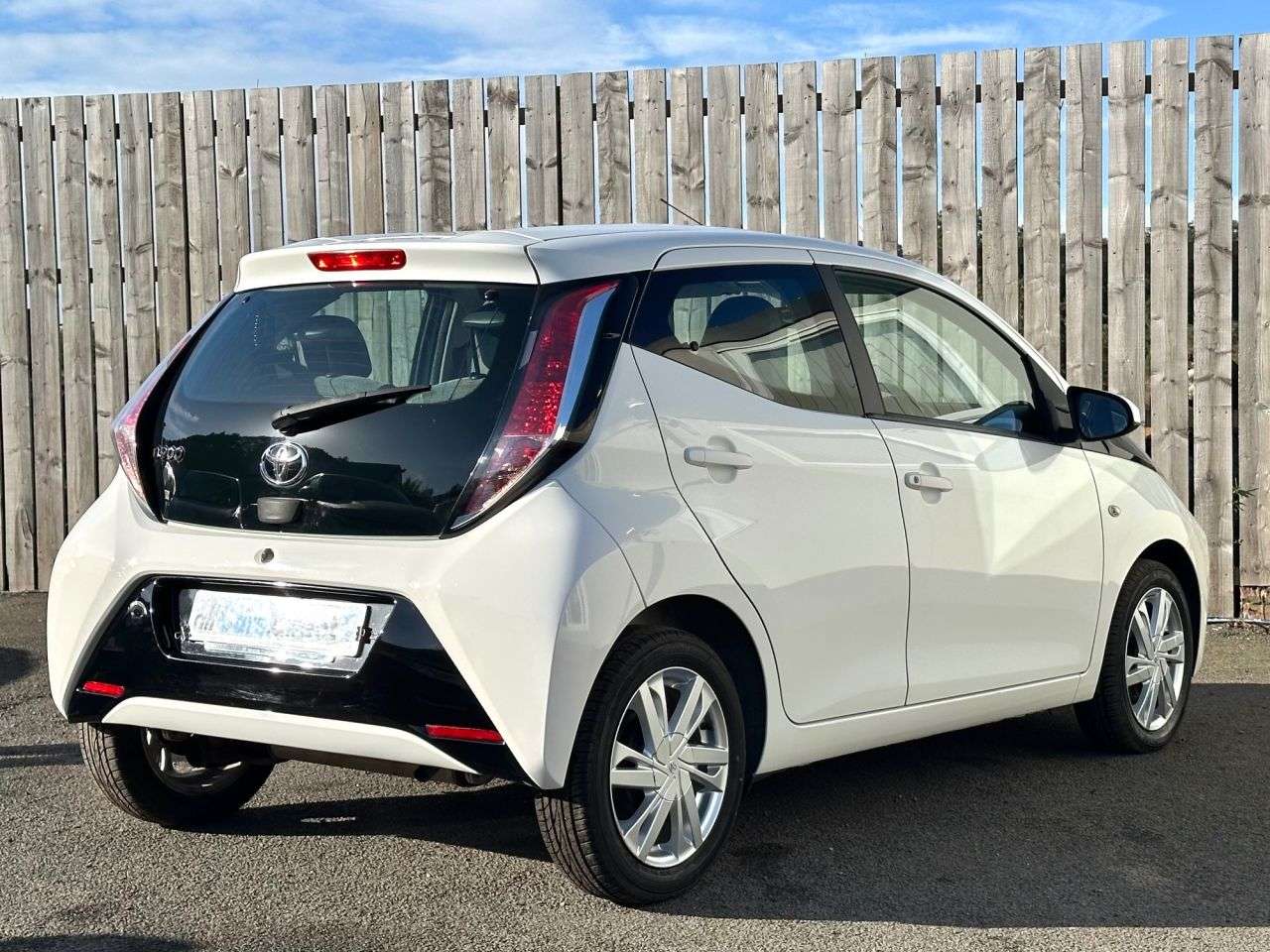 2017 TOYOTA AYGO 2017 TOYOTA AYGO