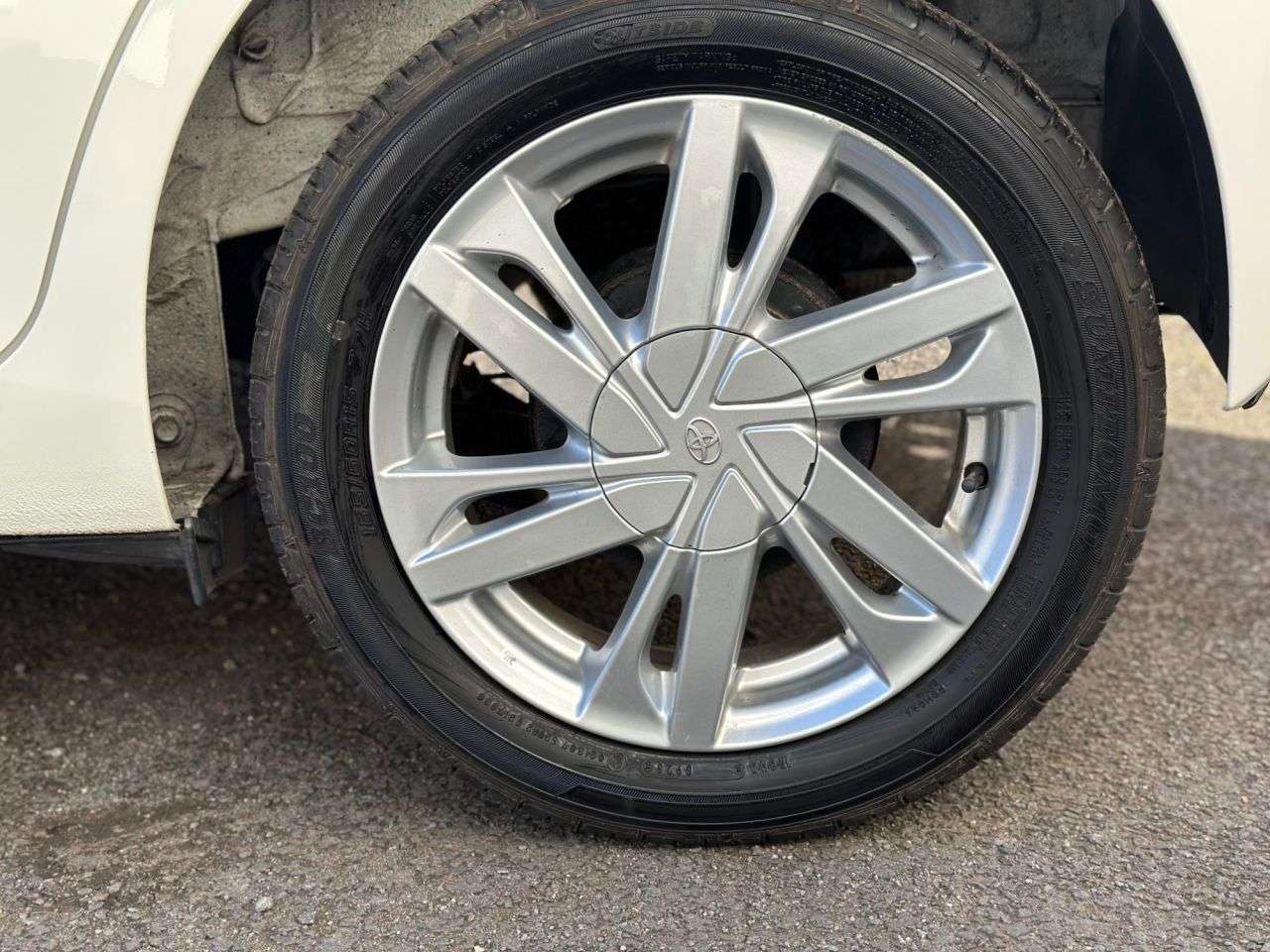 2017 TOYOTA AYGO 2017 TOYOTA AYGO