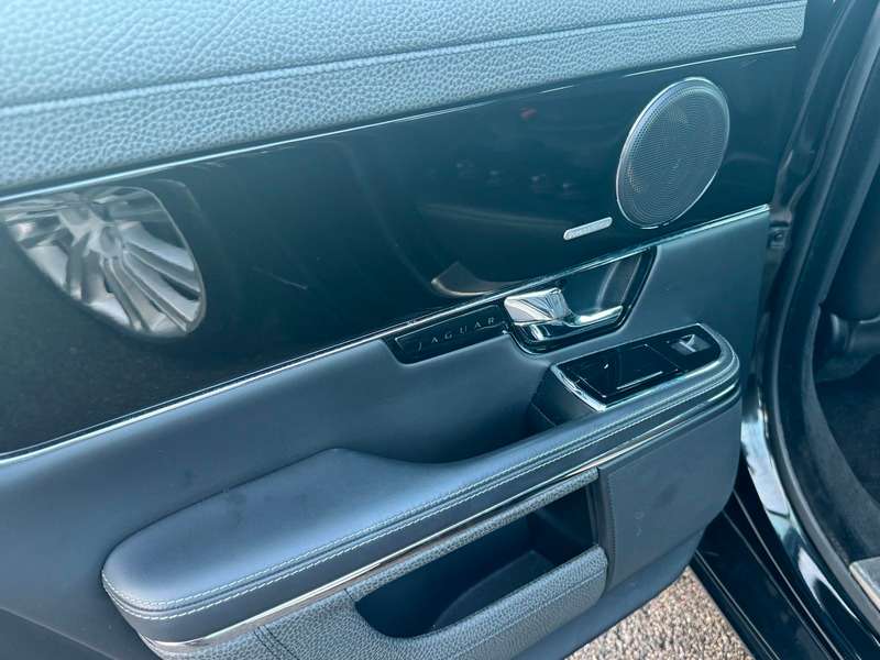 2010 JAGUAR XJ 2010 JAGUAR XJ