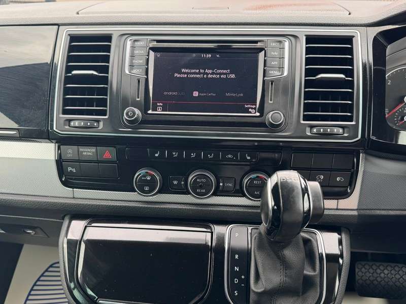 2018 VOLKSWAGEN CARAVELLE 2018 VOLKSWAGEN CARAVELLE