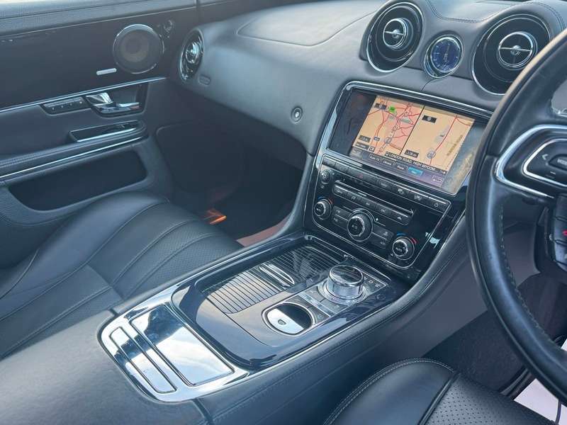 2010 JAGUAR XJ 2010 JAGUAR XJ