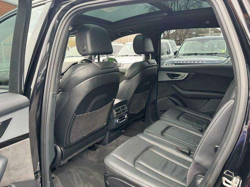 2017 AUDI Q7 2017 AUDI Q7