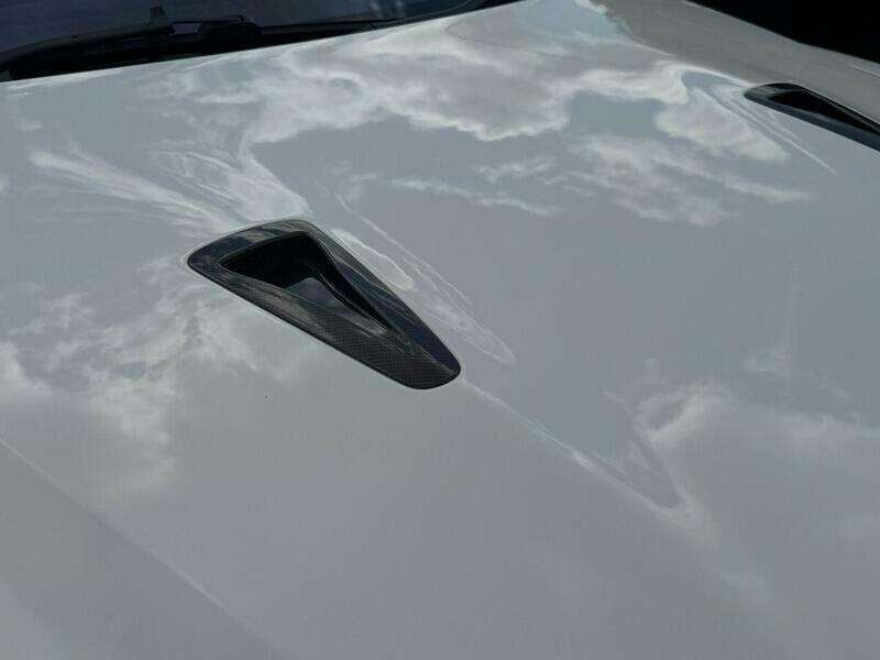 2011 NISSAN GT-R 2011 NISSAN GT-R