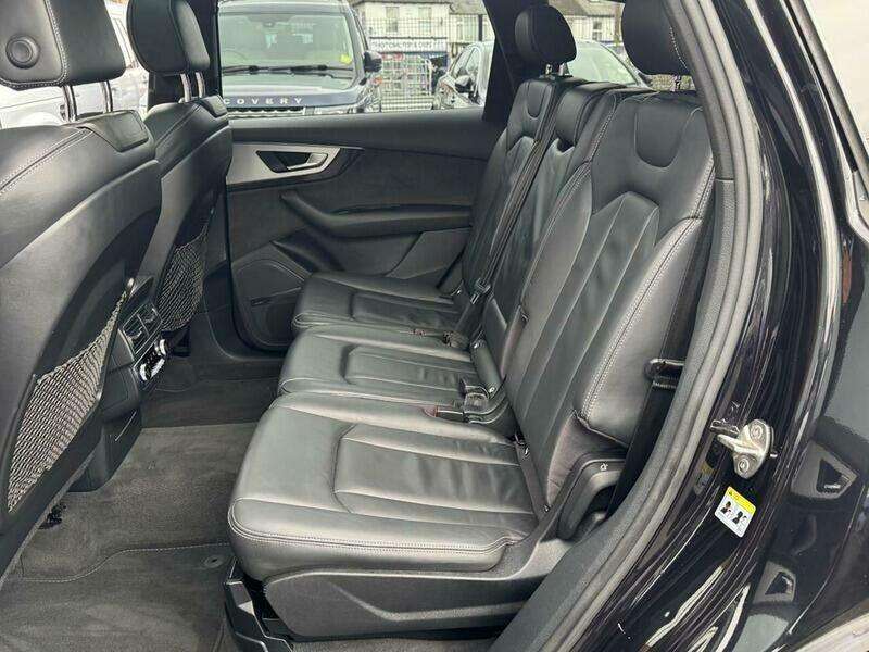 2017 AUDI Q7 2017 AUDI Q7