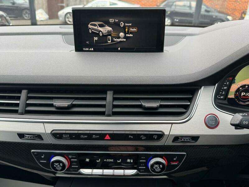 2017 AUDI Q7 2017 AUDI Q7