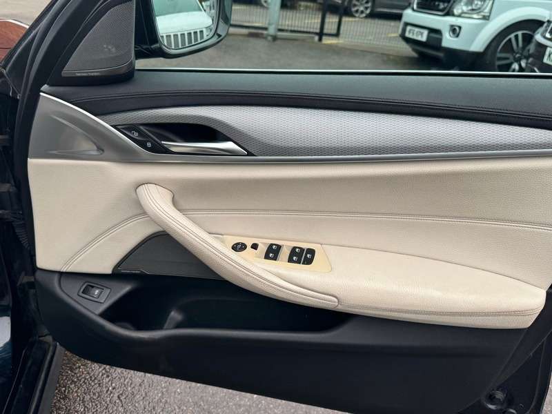 2017 BMW 5 SERIES 2017 BMW 5 SERIES