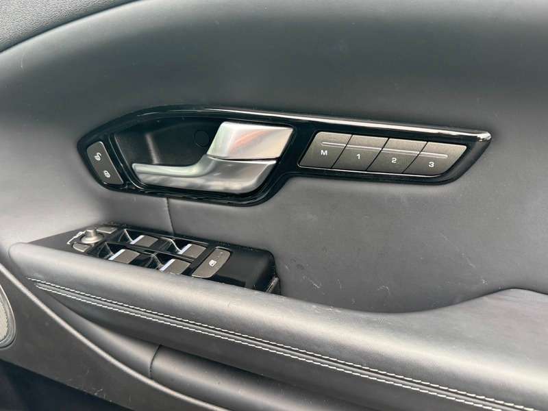 2018 LAND ROVER RANGE ROVER EVOQUE 2018 LAND ROVER RANGE ROVER EVOQUE