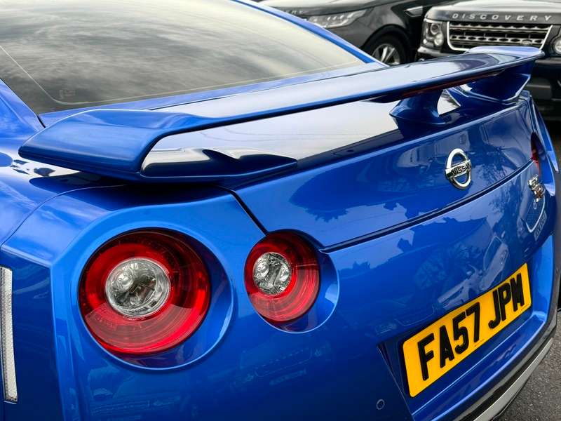 2021 NISSAN GT-R 2021 NISSAN GT-R