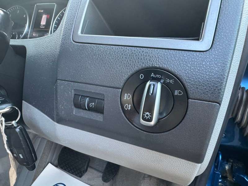 2015 VOLKSWAGEN CARAVELLE 2015 VOLKSWAGEN CARAVELLE