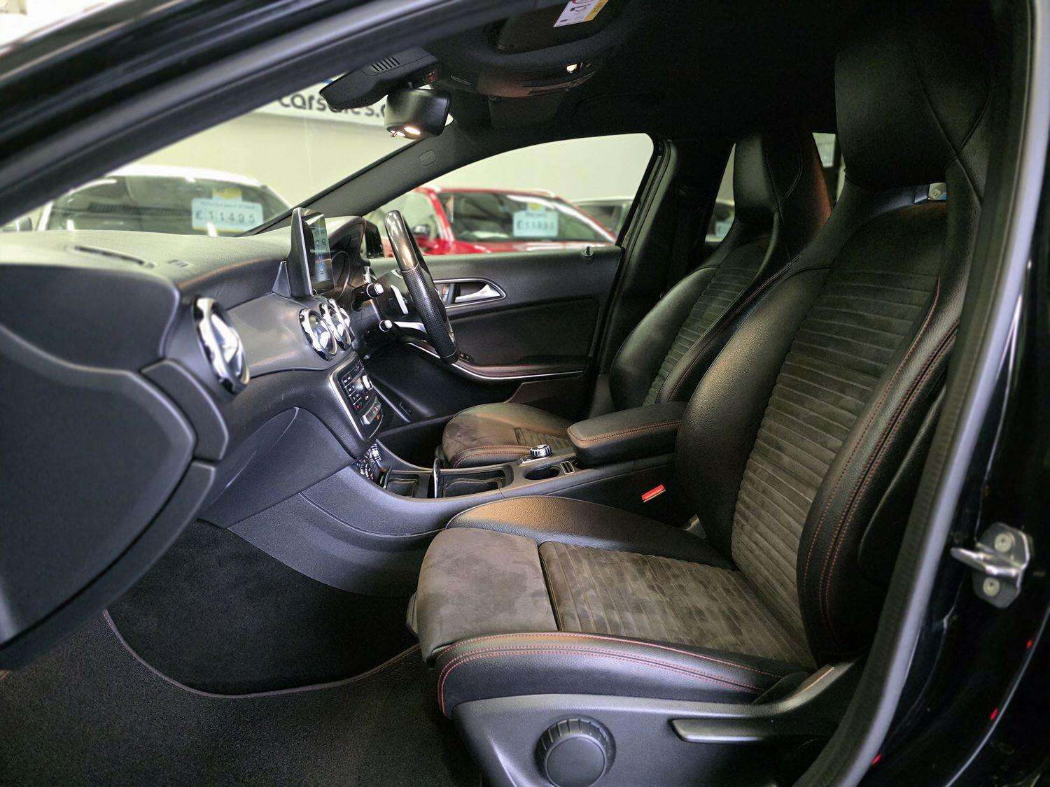 2017 MERCEDES-BENZ GLA CLASS 2017 MERCEDES-BENZ GLA CLASS