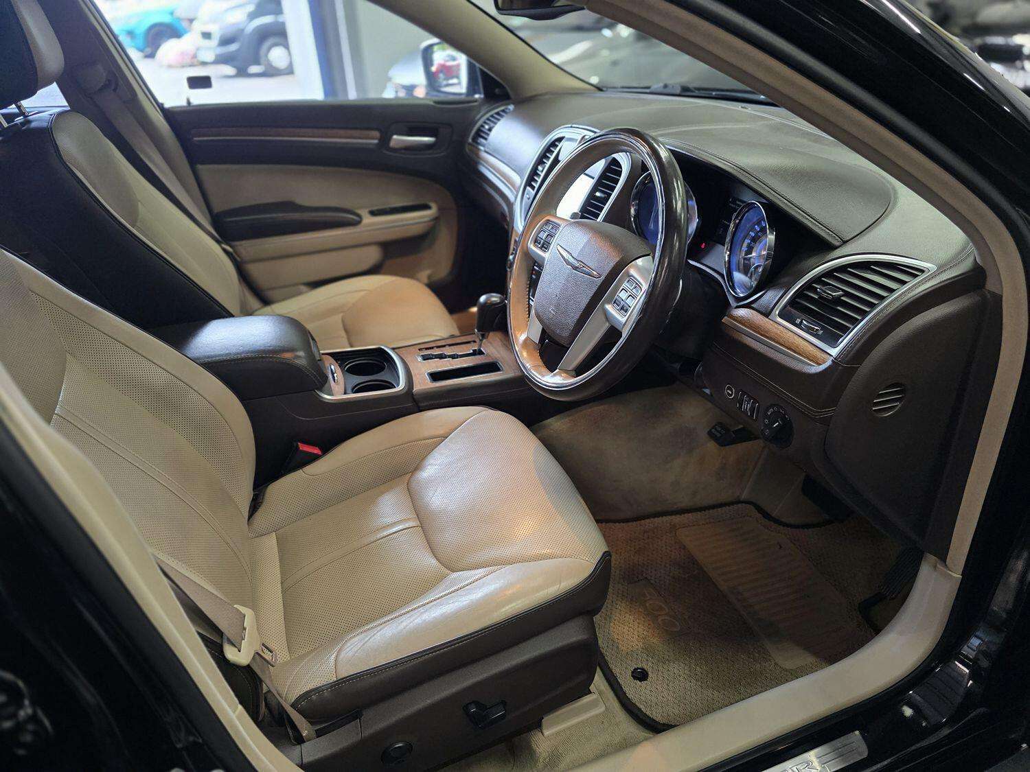 2012 CHRYSLER 300C 2012 CHRYSLER 300C