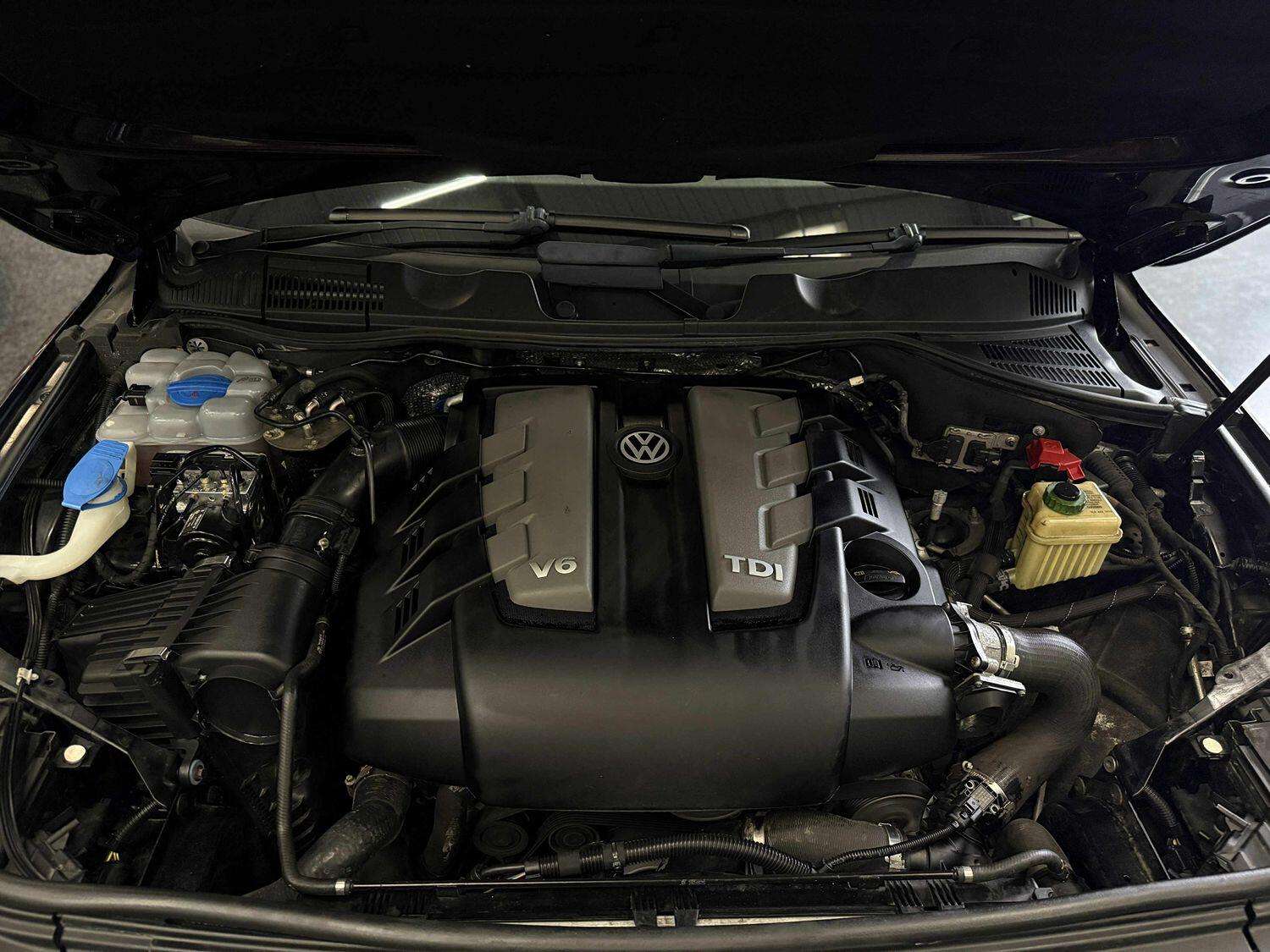 2017 VOLKSWAGEN TOUAREG 2017 VOLKSWAGEN TOUAREG