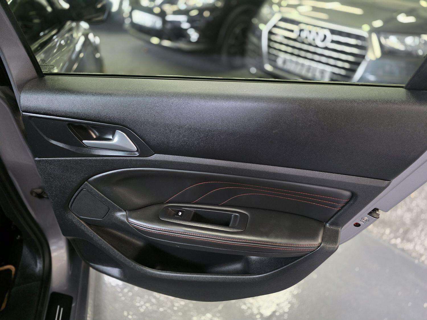 2018 PEUGEOT 308 2018 PEUGEOT 308