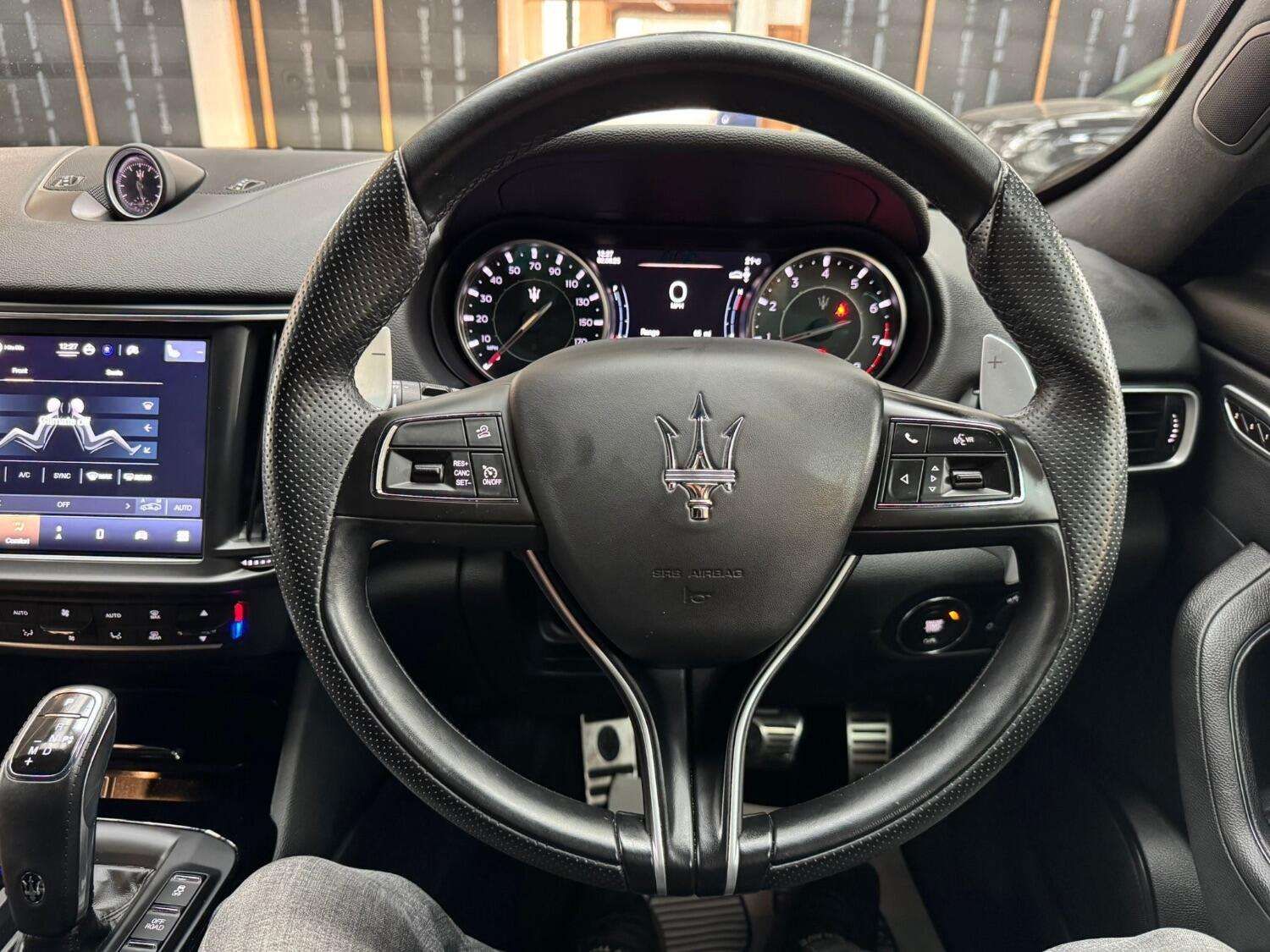 2021 MASERATI LEVANTE 2021 MASERATI LEVANTE