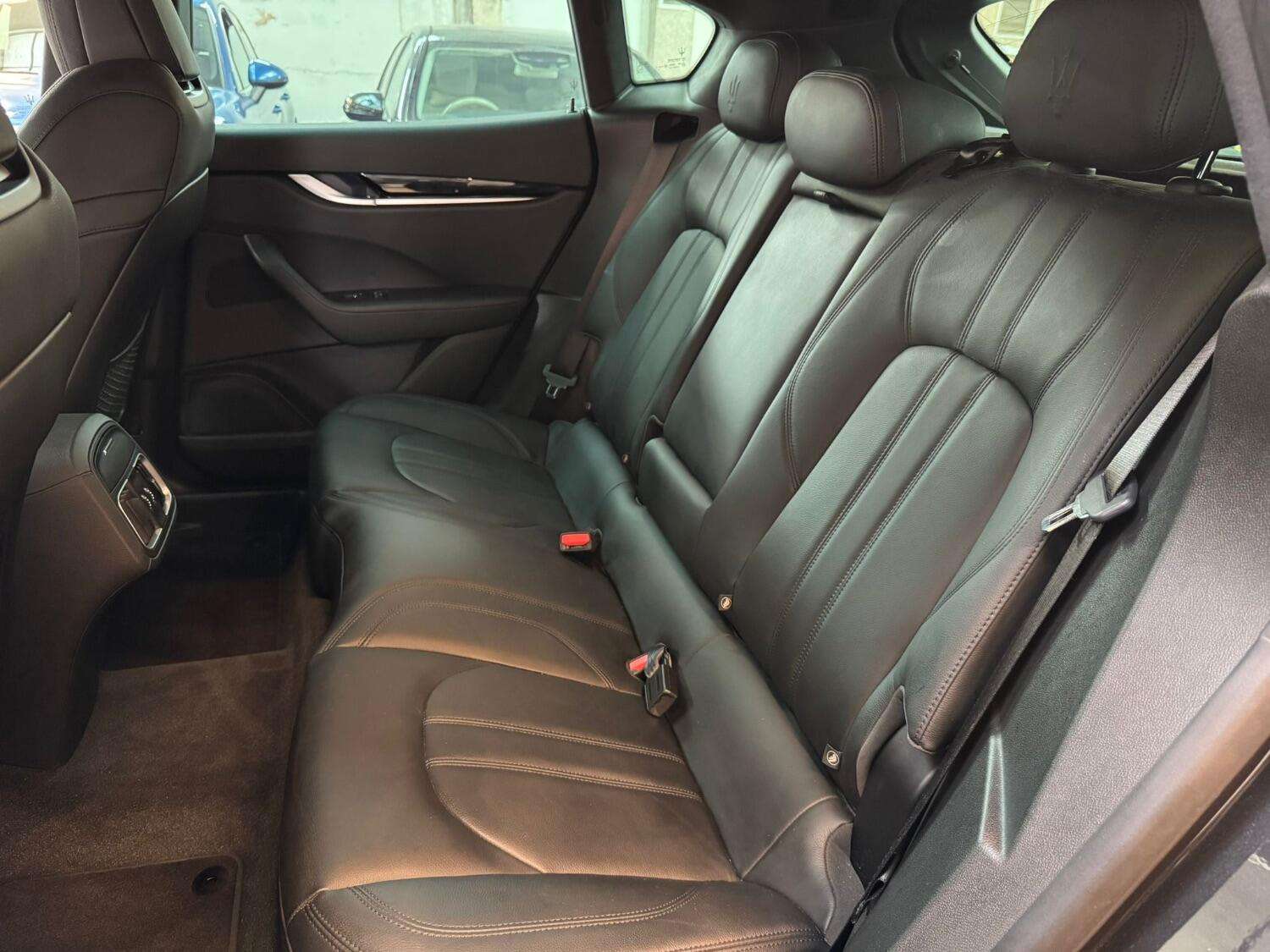 2021 MASERATI LEVANTE 2021 MASERATI LEVANTE