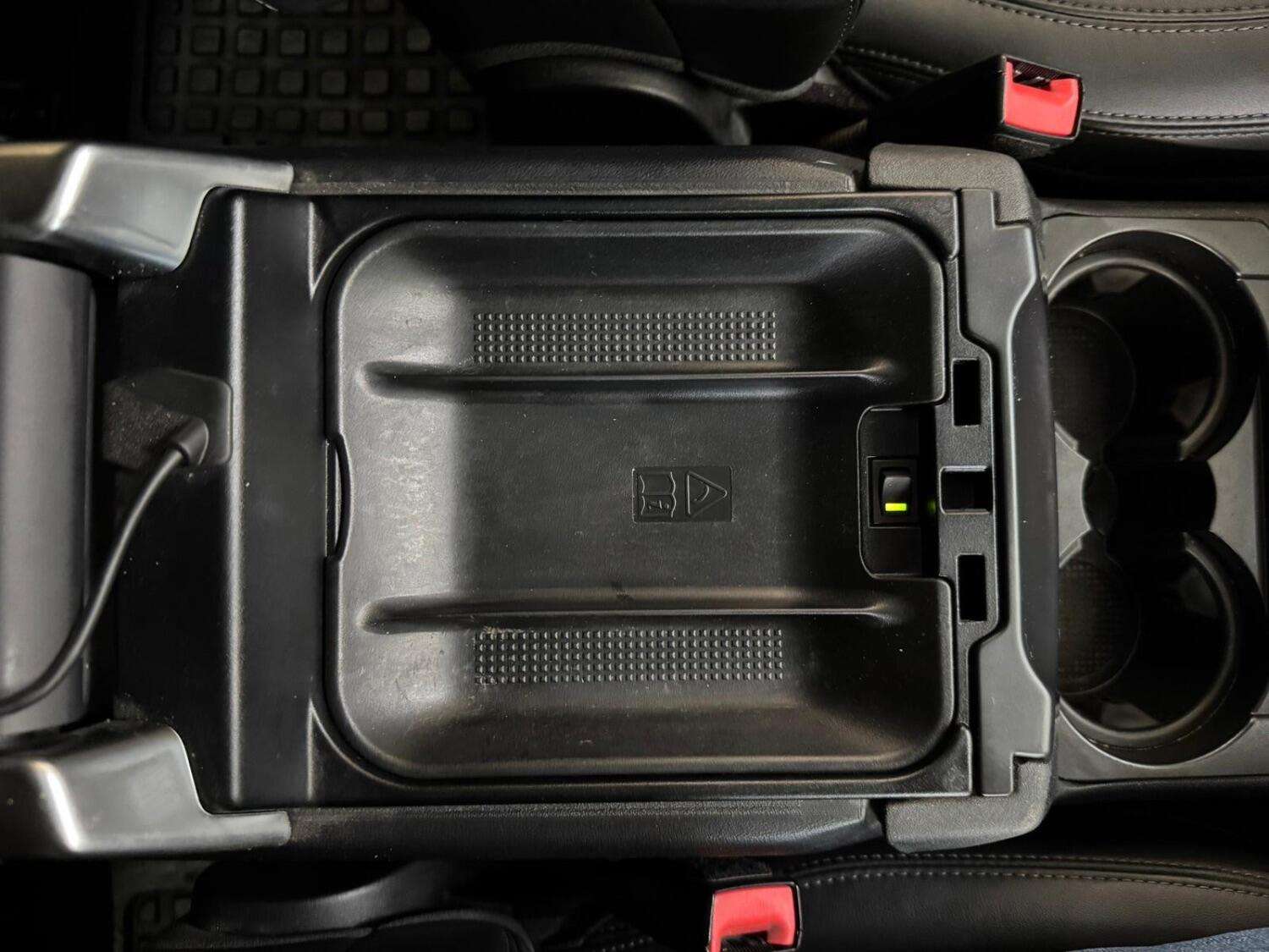 2013 LAND ROVER DISCOVERY 4 2013 LAND ROVER DISCOVERY 4