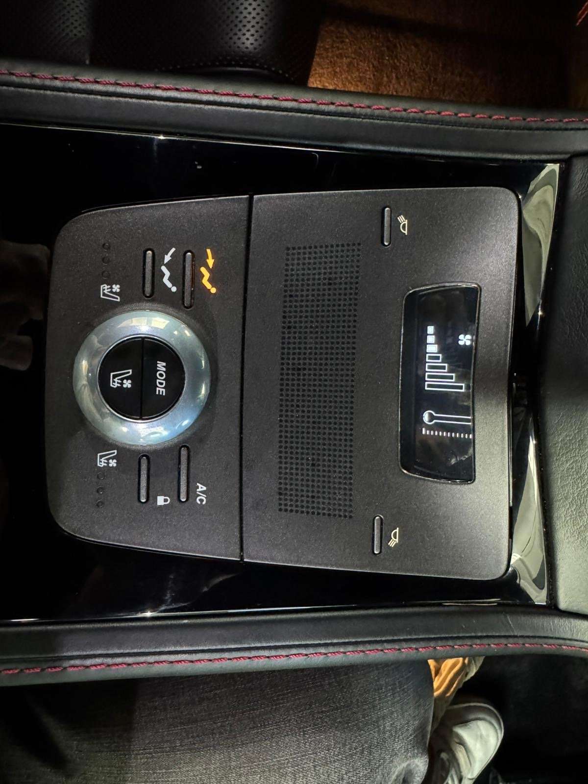 2013 ASTON MARTIN RAPIDE 2013 ASTON MARTIN RAPIDE