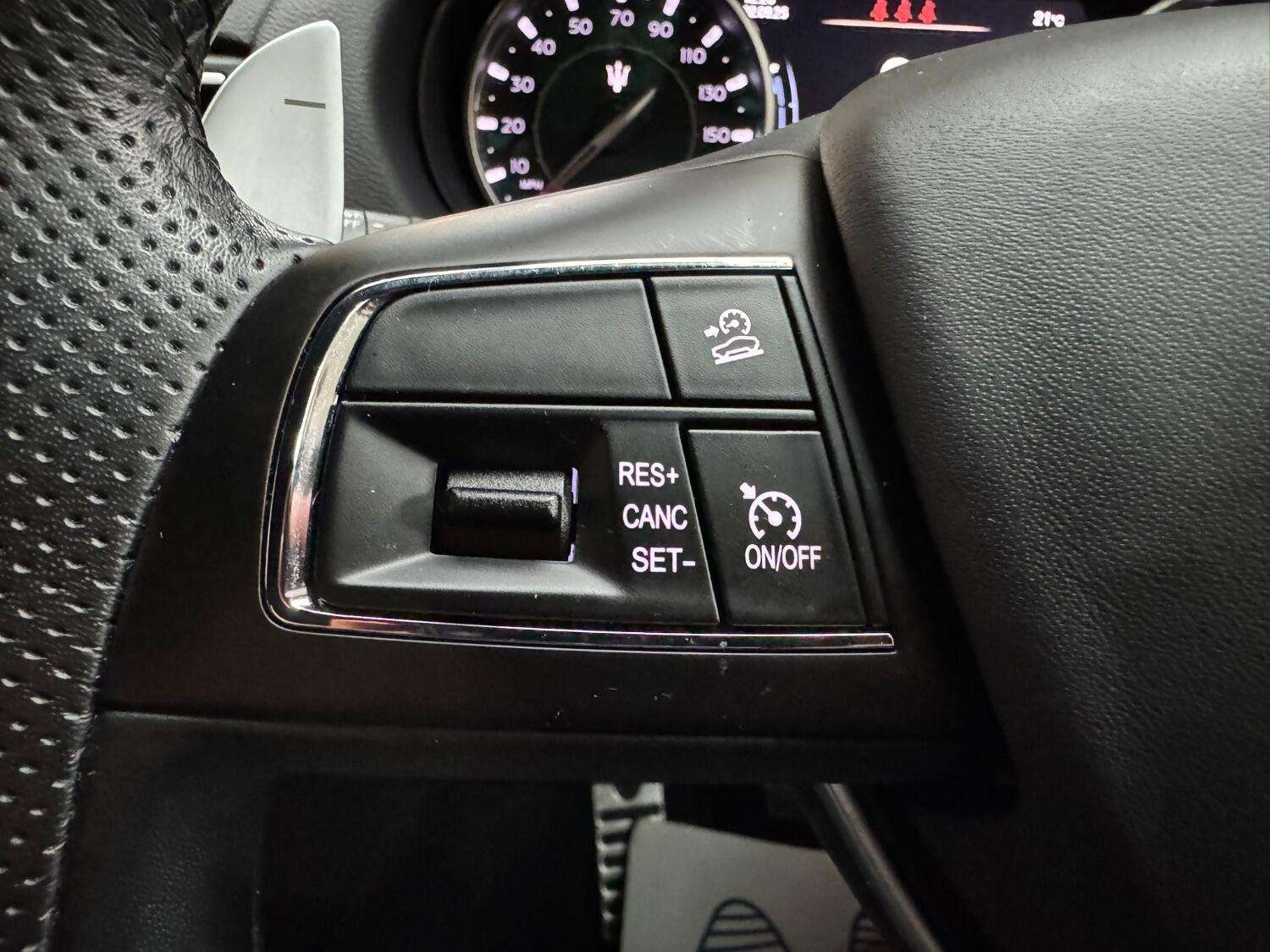 2021 MASERATI LEVANTE 2021 MASERATI LEVANTE