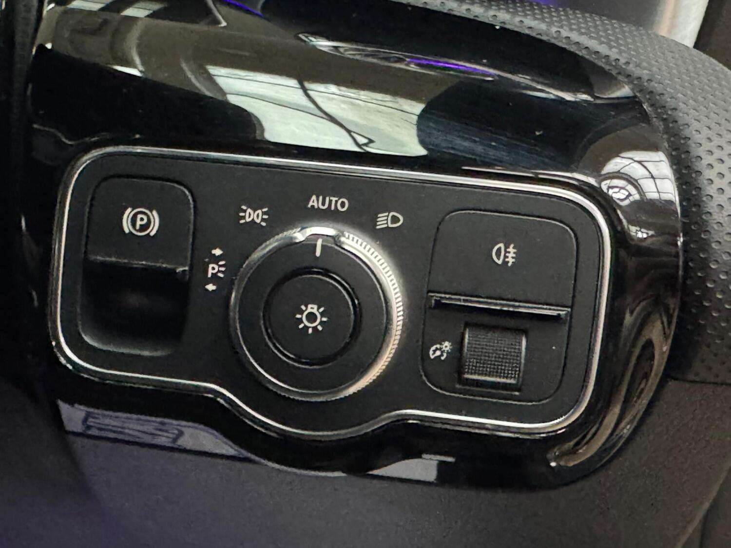 2019 MERCEDES-BENZ A CLASS 2019 MERCEDES-BENZ A CLASS