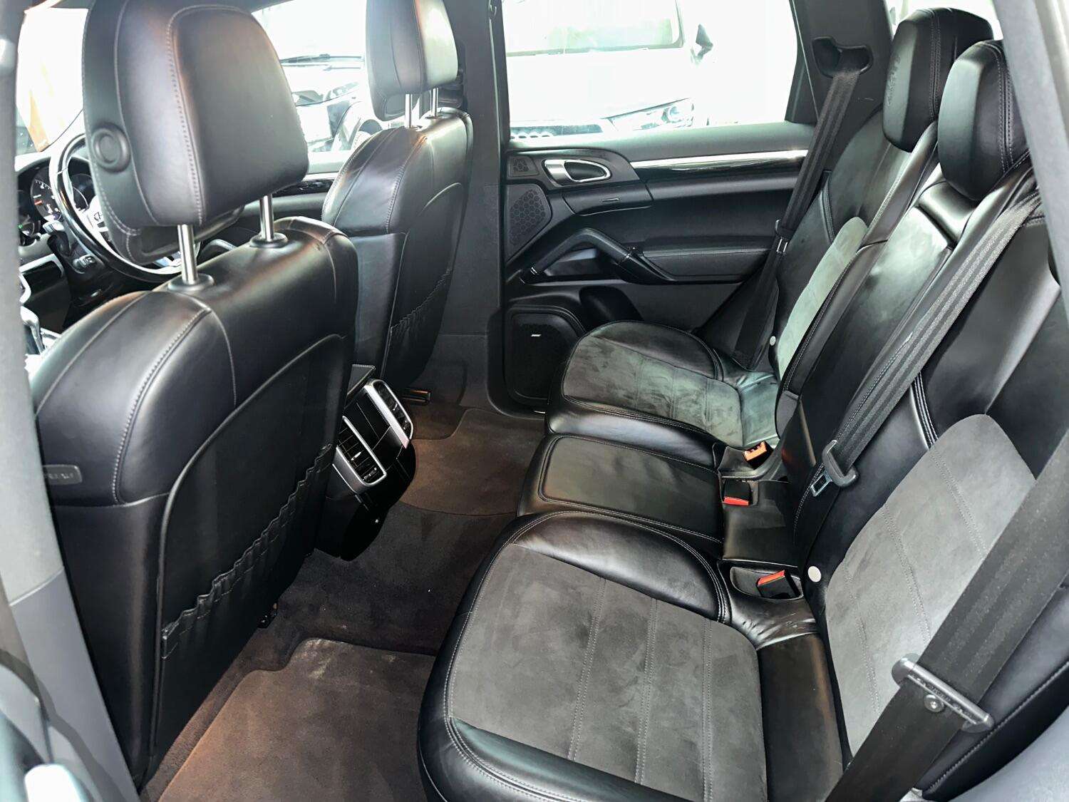 2016 PORSCHE CAYENNE 2016 PORSCHE CAYENNE