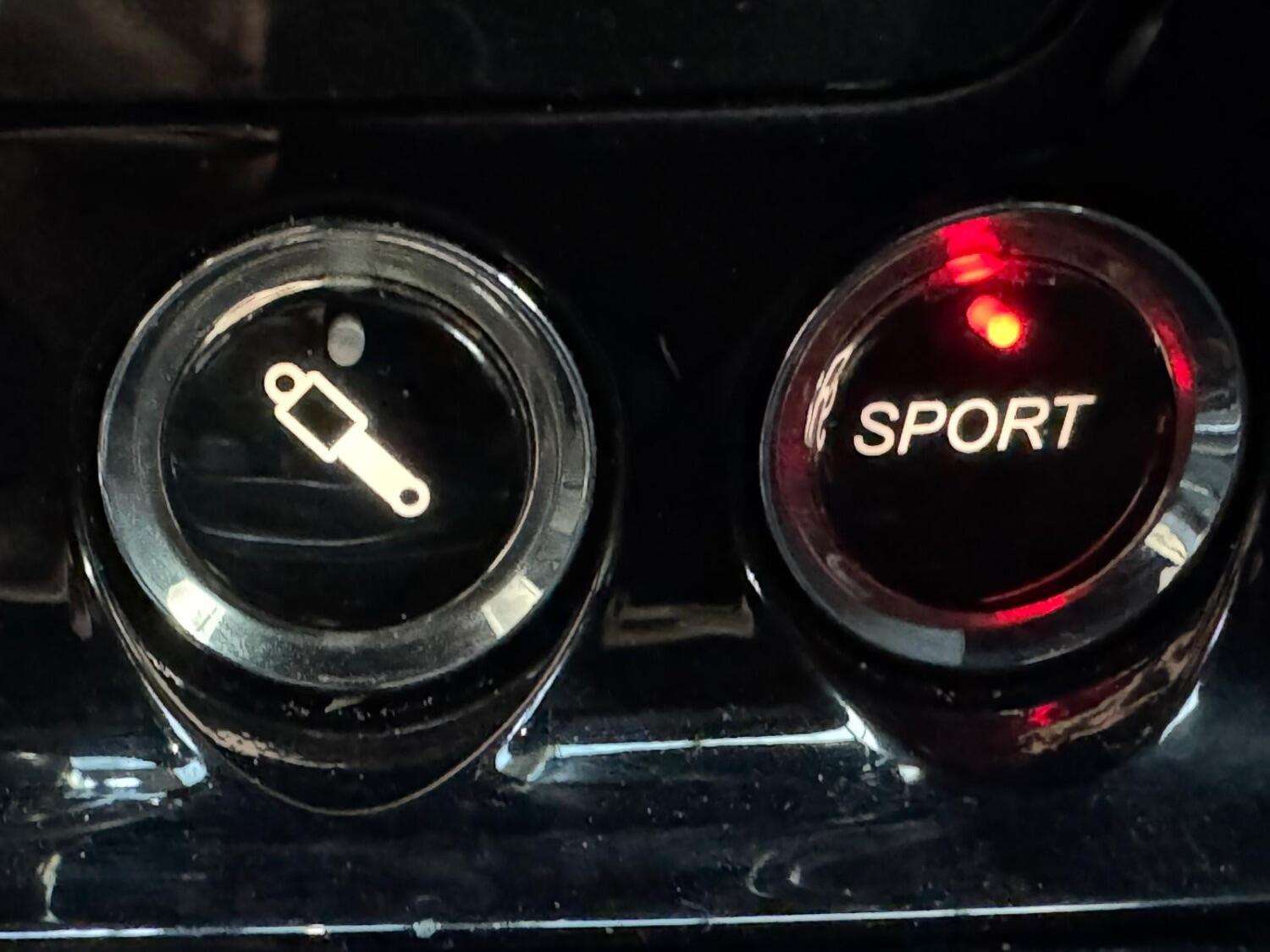 2013 ASTON MARTIN RAPIDE 2013 ASTON MARTIN RAPIDE