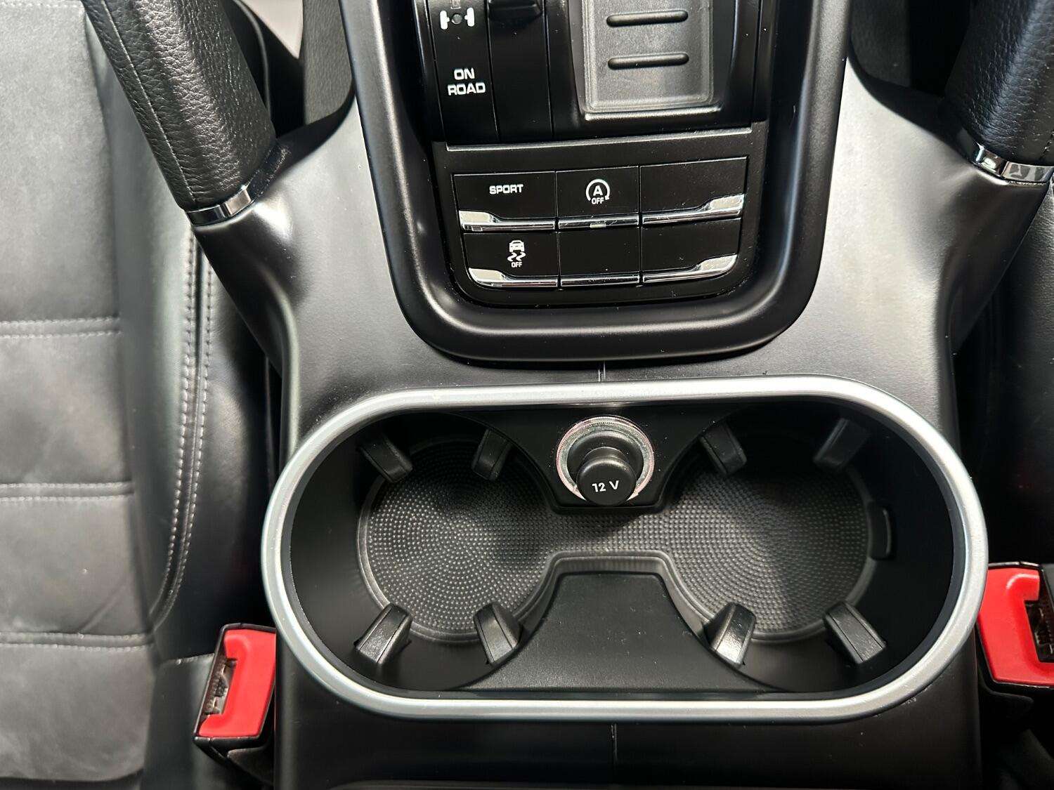 2016 PORSCHE CAYENNE 2016 PORSCHE CAYENNE