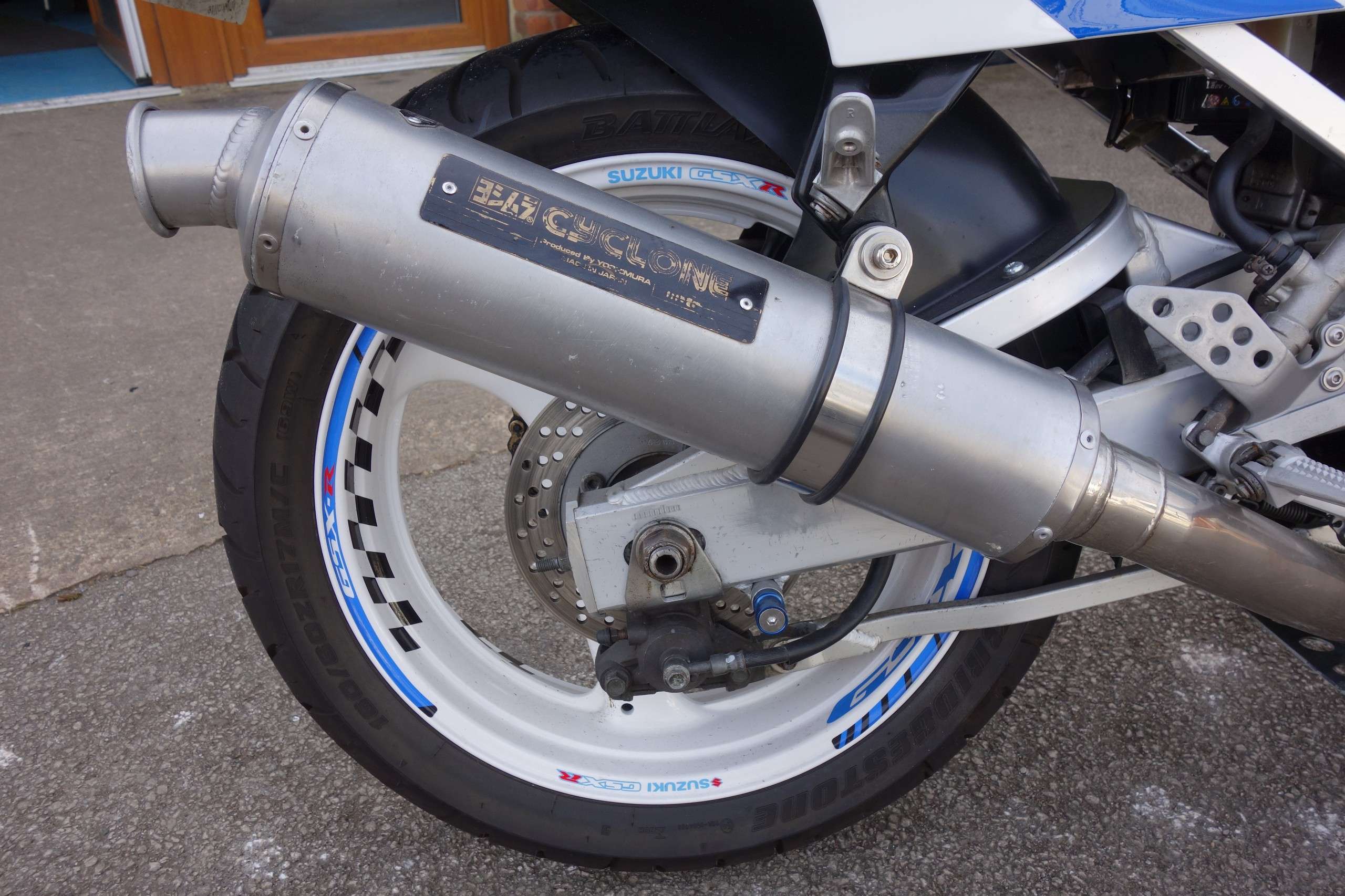 1995 SUZUKI GSXR 1995 SUZUKI GSXR