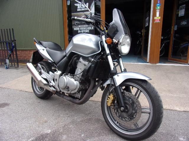 Check out this Honda Cbf 2007 Petrol Manual