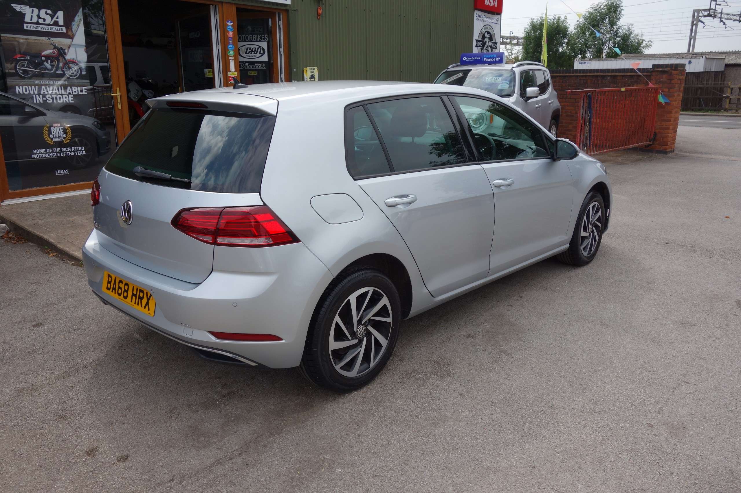 2019 VOLKSWAGEN GOLF 2019 VOLKSWAGEN GOLF