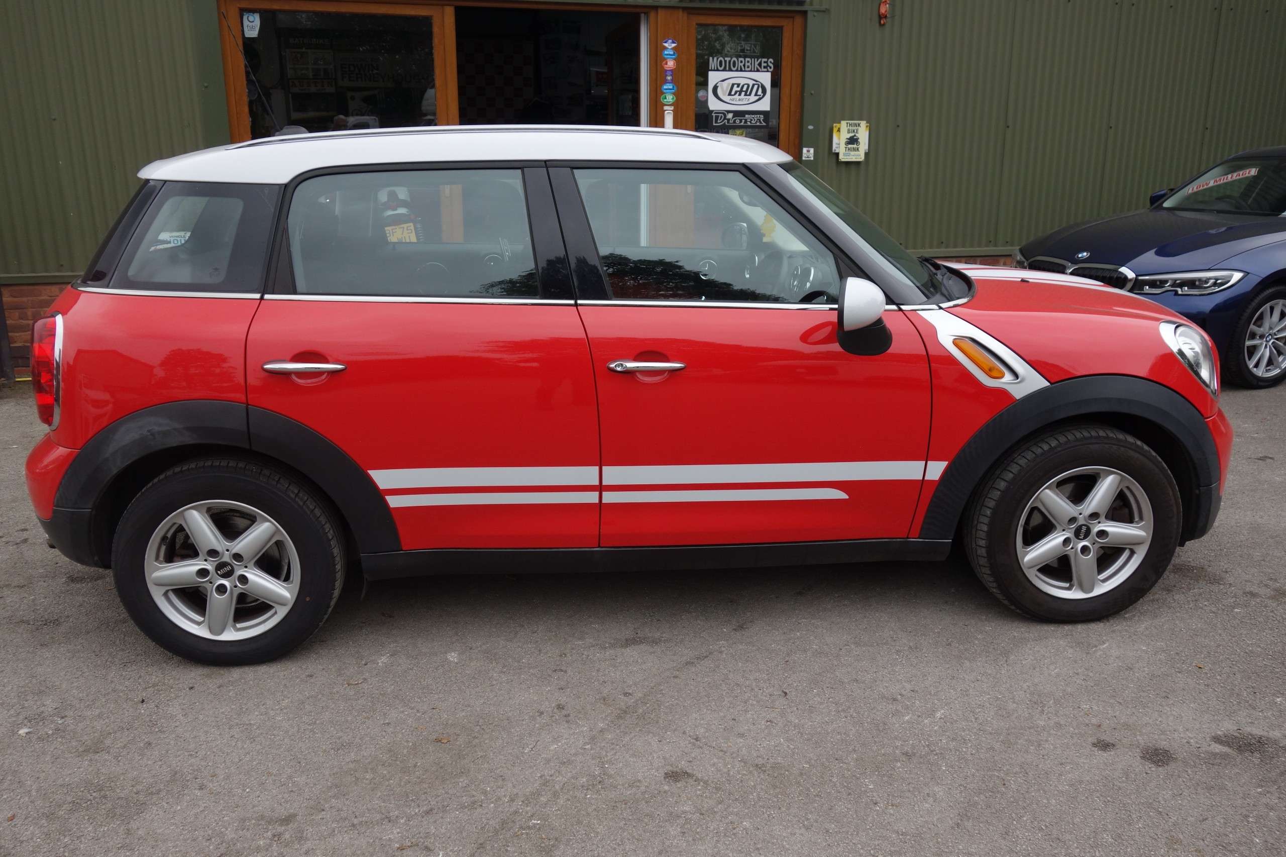 2012 MINI COUNTRYMAN 2012 MINI COUNTRYMAN