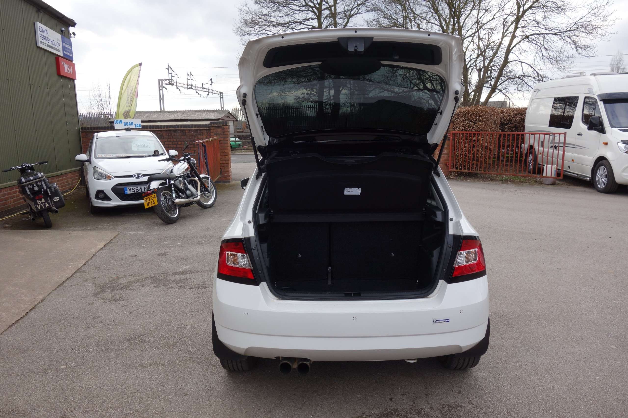 2017 SKODA FABIA 2017 SKODA FABIA